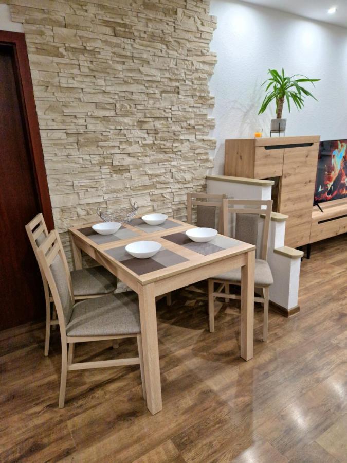 Apartman Siesta Πόπραντ Εξωτερικό φωτογραφία